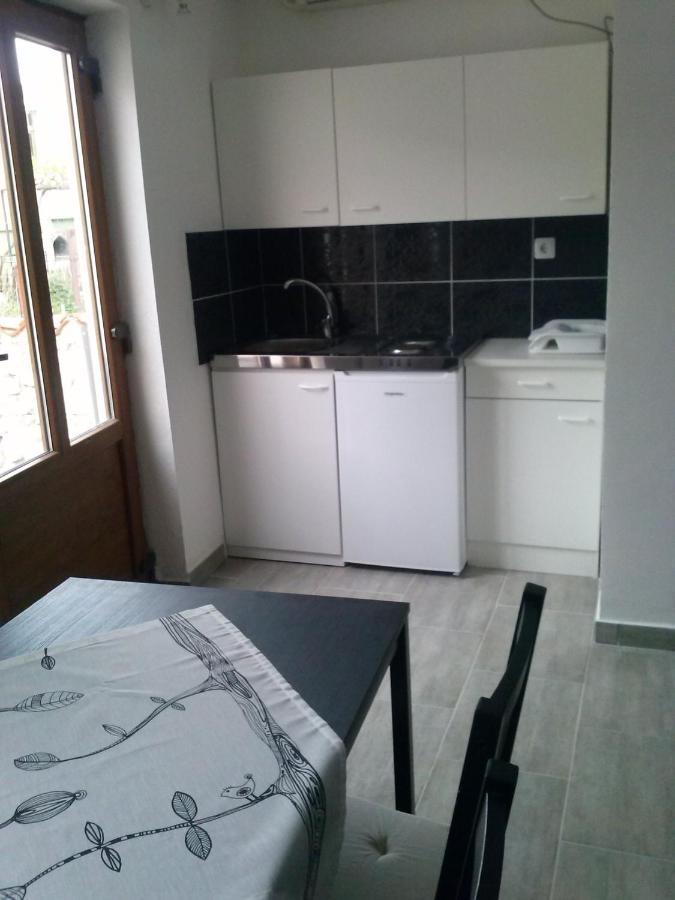 Apartments By The Sea Martinscica, Cres - 14334 Ngoại thất bức ảnh